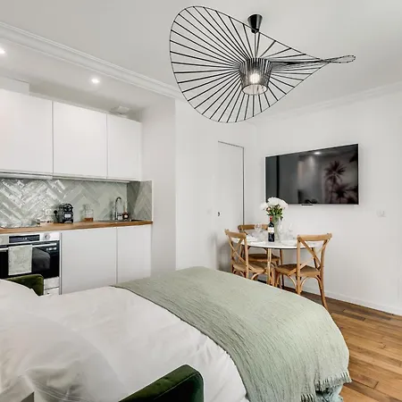 Stylish And Modern Quartier Latin Paris