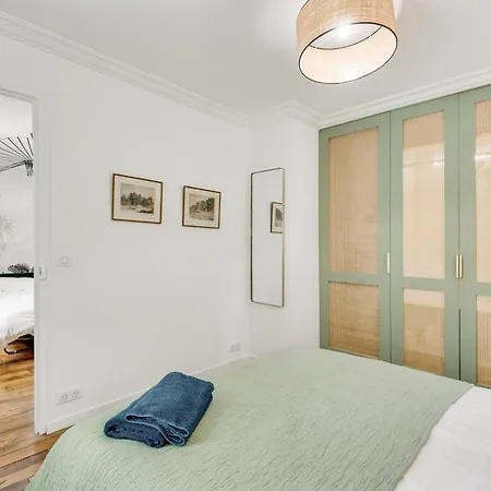 Stylish And Modern Quartier Latin Parijs